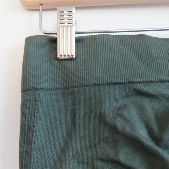 BLANQI Maternity Leggings in Dark Gray - Picture 5 of 12